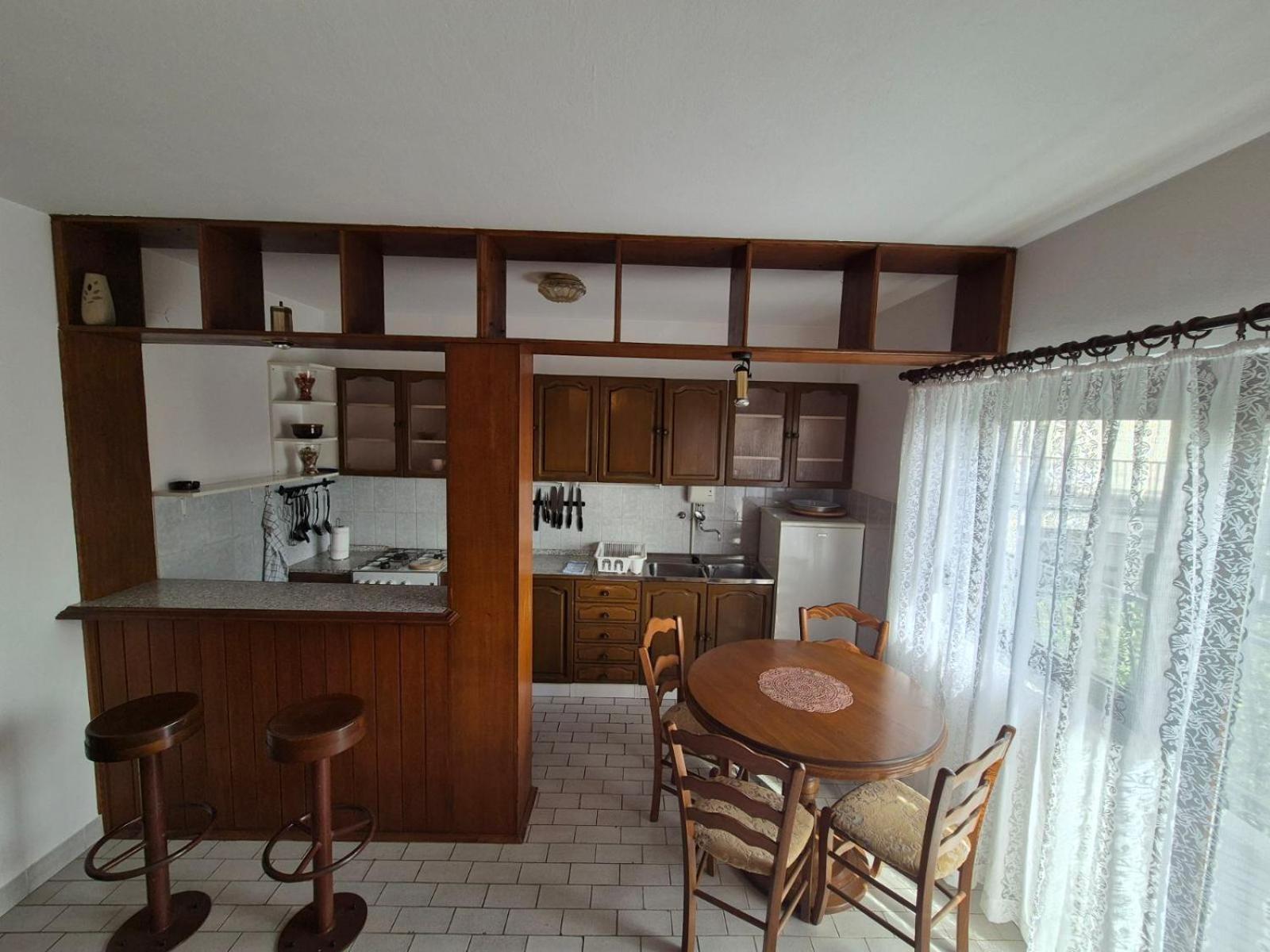 Apartmani Mazzarolli Jadranovo Bagian luar foto